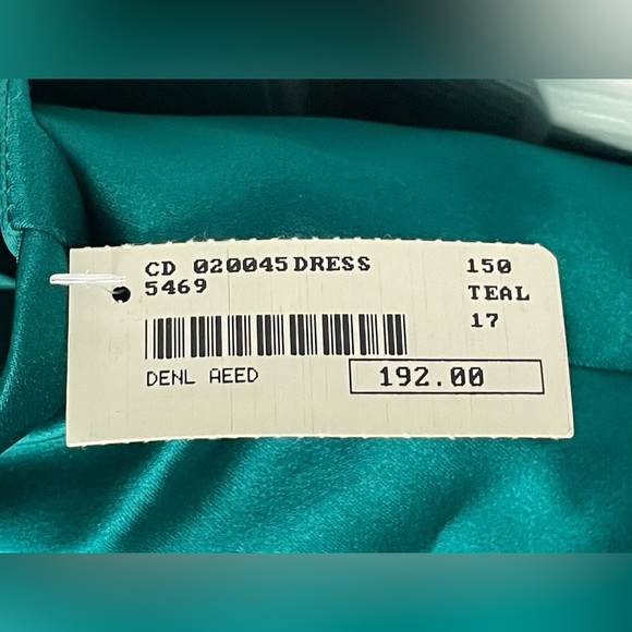 4/$25 or 5/$32   NWT Party Top - Picture 6 of 6